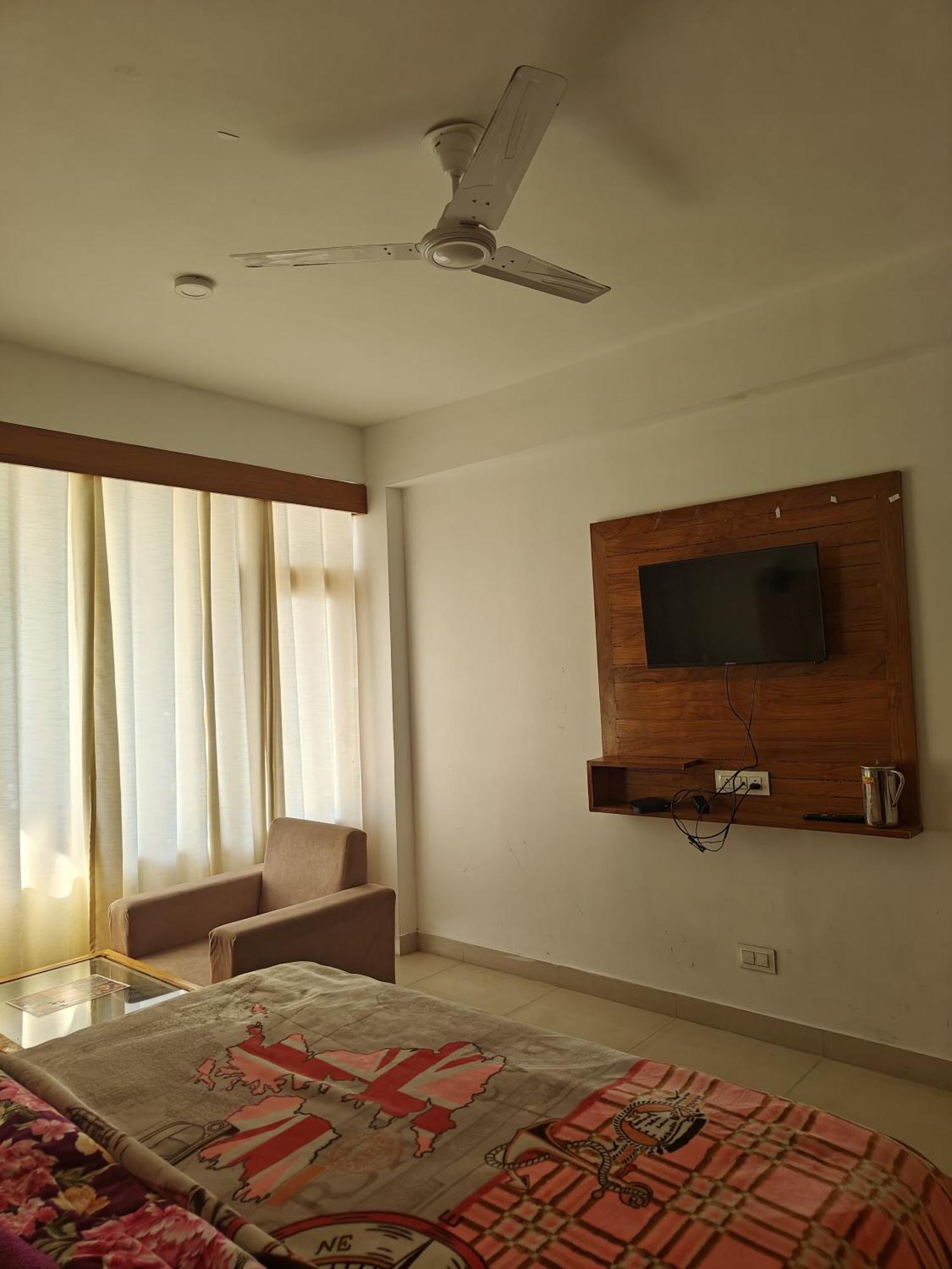 Santosh Cafe & Rooms Амритсар Екстериор снимка